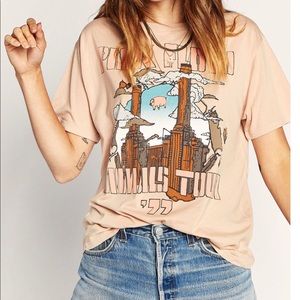 Graphic tee